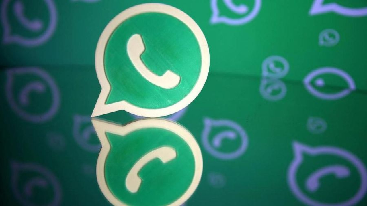 2 Chrome Extensions to Blur WhatsApp Web Chats